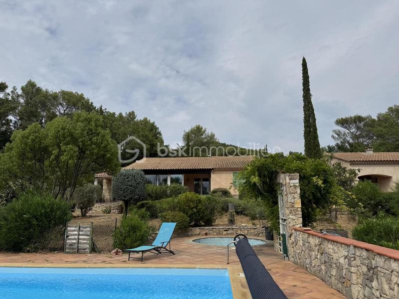 Maison - 169 m² - 6 pièces