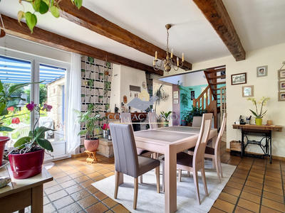 Maison - 166 m² - 8 pièces
