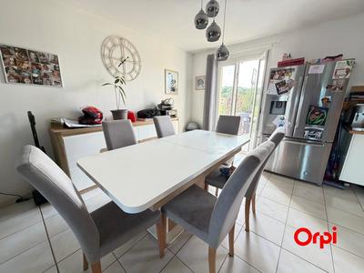 Maison - 97 m² - 4 pièces