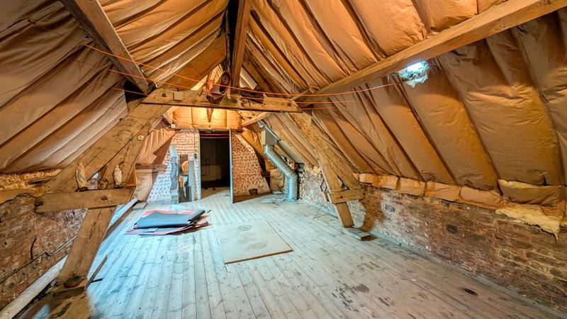 Maison - 167 m² - 8 pièces