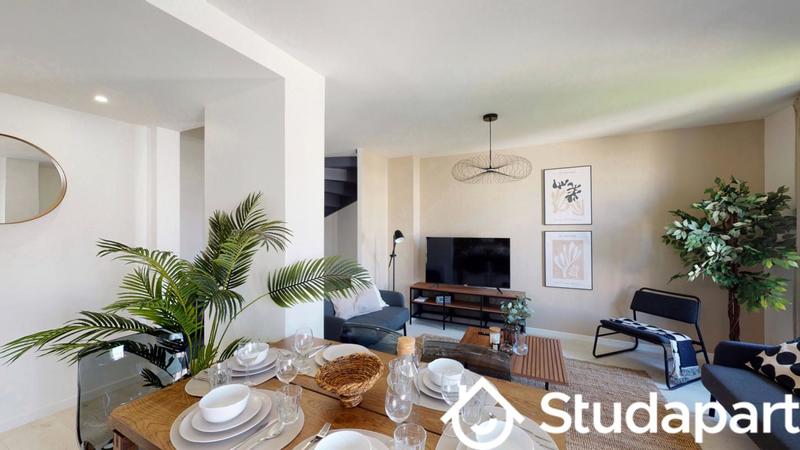 Chambre - 9 m² - 1 pièce