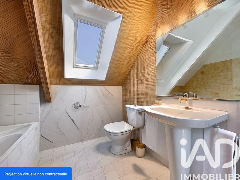 Maison - 95 m² - 5 pièces