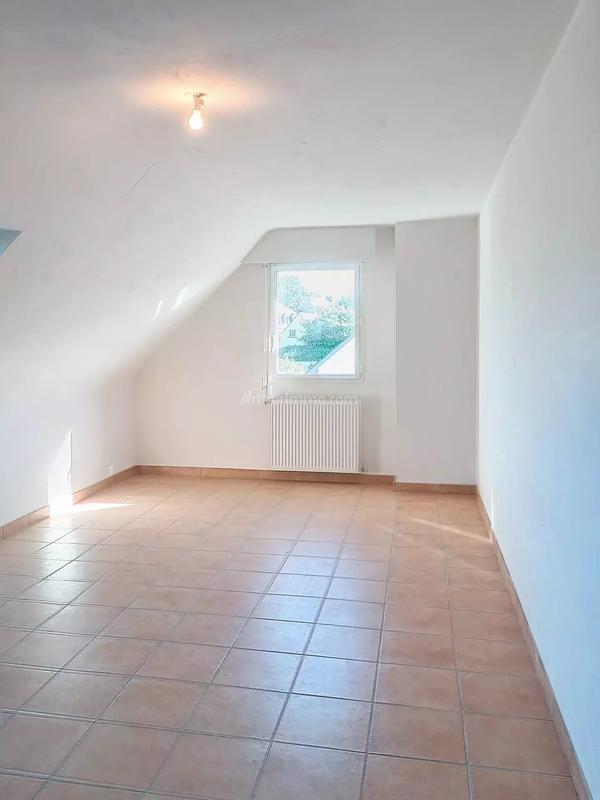 Maison - 204 m² - 6 pièces