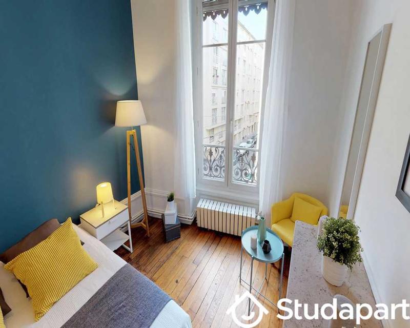 Chambre - 80 m² - 1 pièce