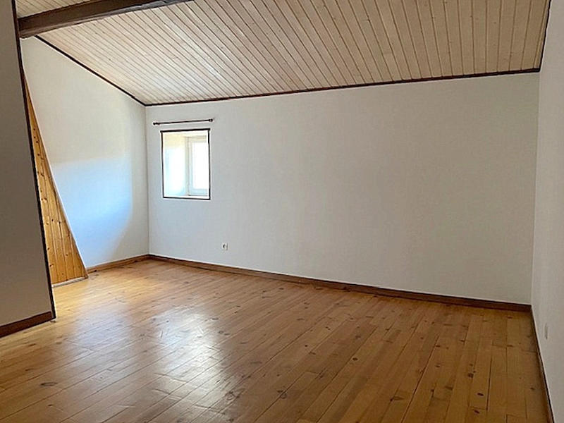 Maison - 153 m² - 7 pièces