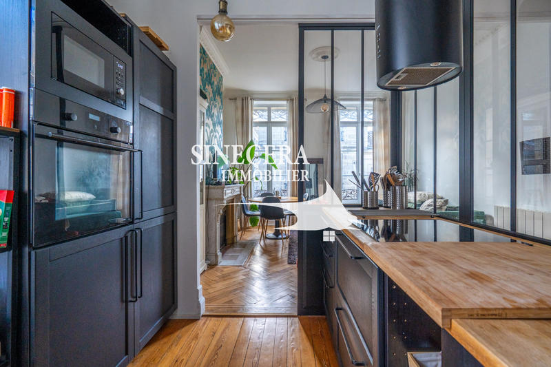 Appartement - 77 m² - 3 pièces