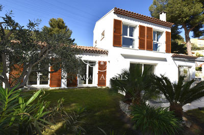 Villa - 194 m² - 7 pièces