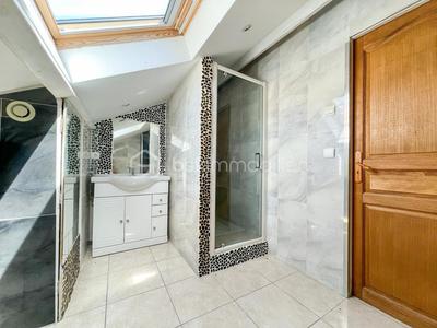 Immeuble - 196 m² - 11 pièces