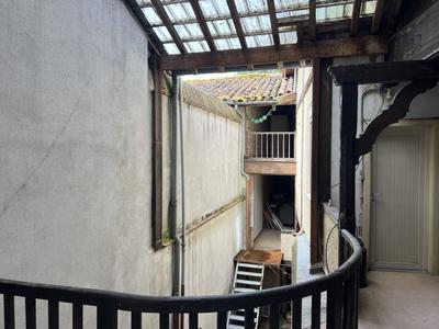 Immeuble - 190 m² - 9 pièces