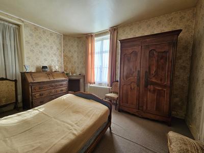 Maison - 148 m² - 8 pièces