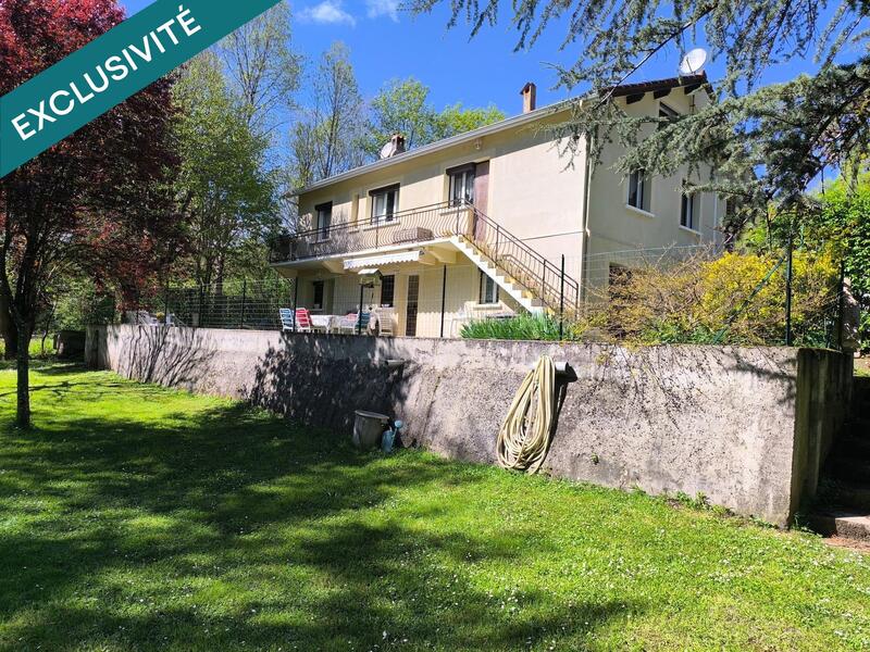 Maison - 140 m² - 6 pièces