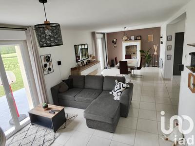Maison - 101 m² - 5 pièces