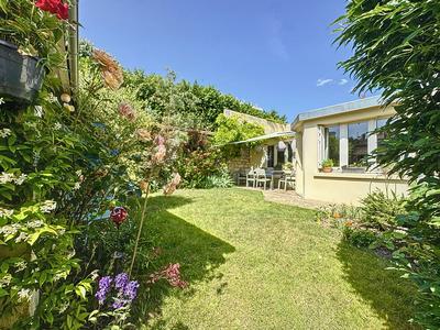 Maison - 143 m² - 8 pièces