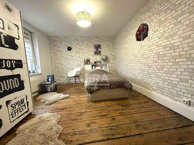 Maison - 318 m² - 10 pièces