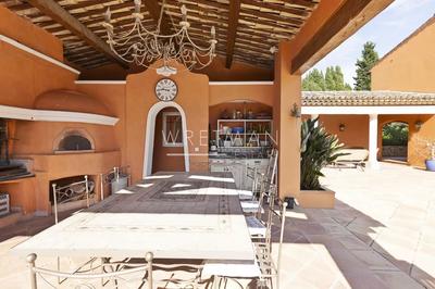 Maison - 472 m² - 10 pièces