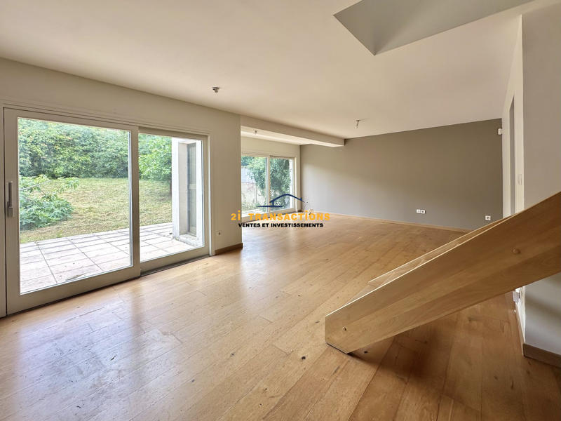 Maison - 142 m² - 6 pièces