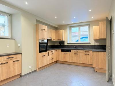 Maison - 160 m² - 6 pièces