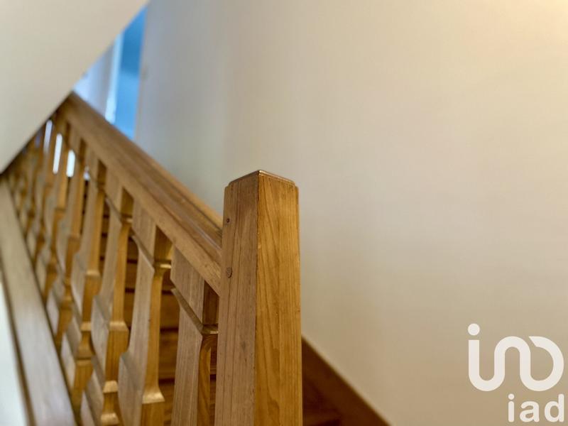 Maison - 220 m² - 6 pièces