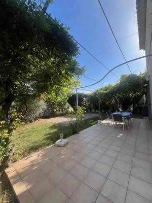 Villa - 90 m² - 4 pièces