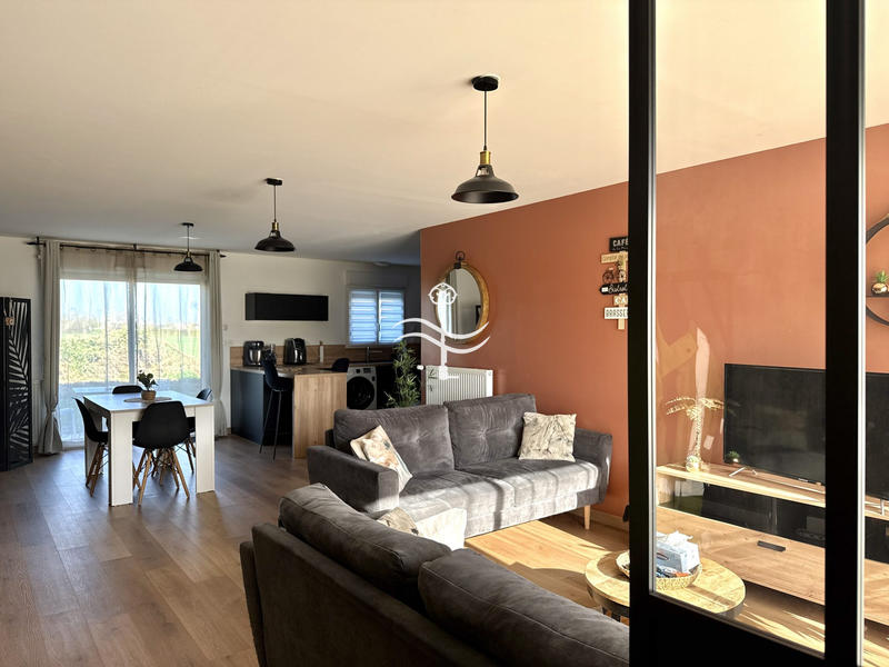 Maison - 93 m² - 5 pièces