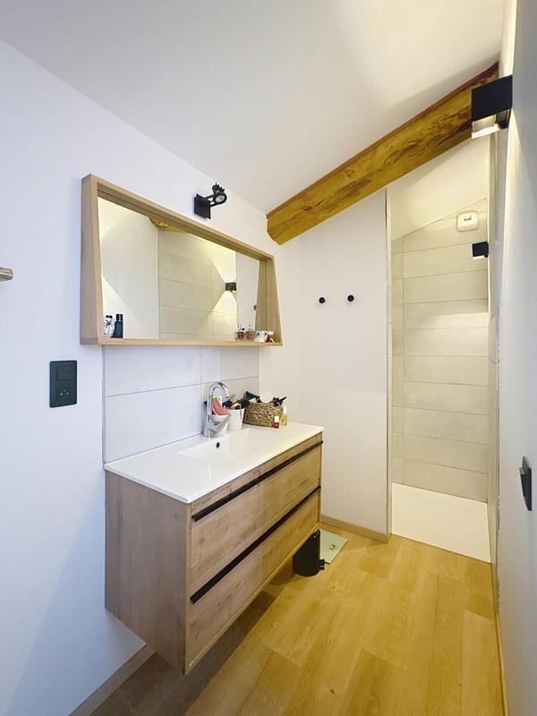 Maison - 185 m² - 7 pièces