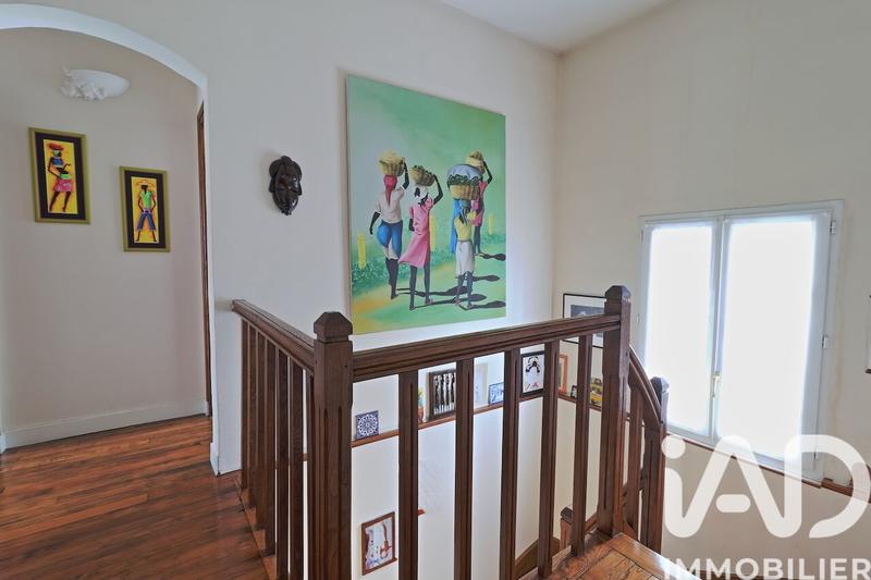 Maison - 189 m² - 8 pièces