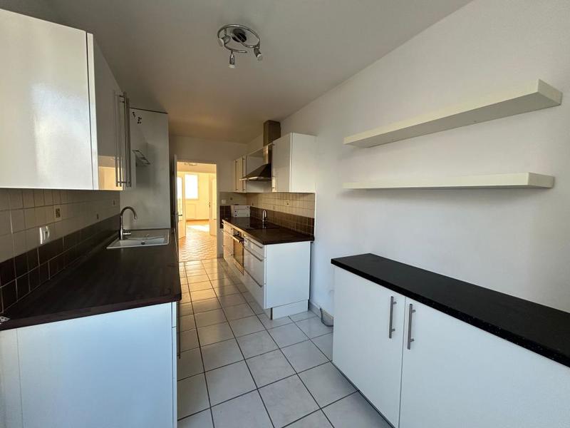 Appartement - 97 m² - 4 pièces