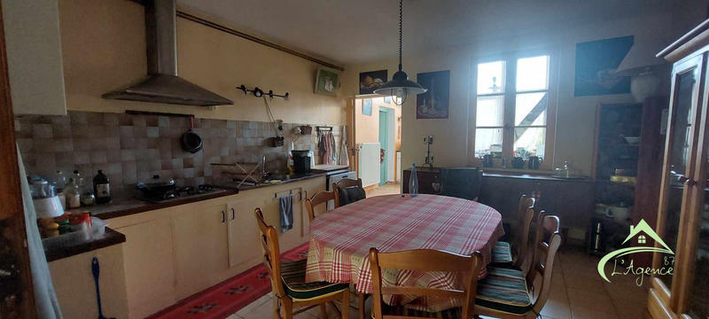 Maison ancienne - 178 m² - 8 pièces