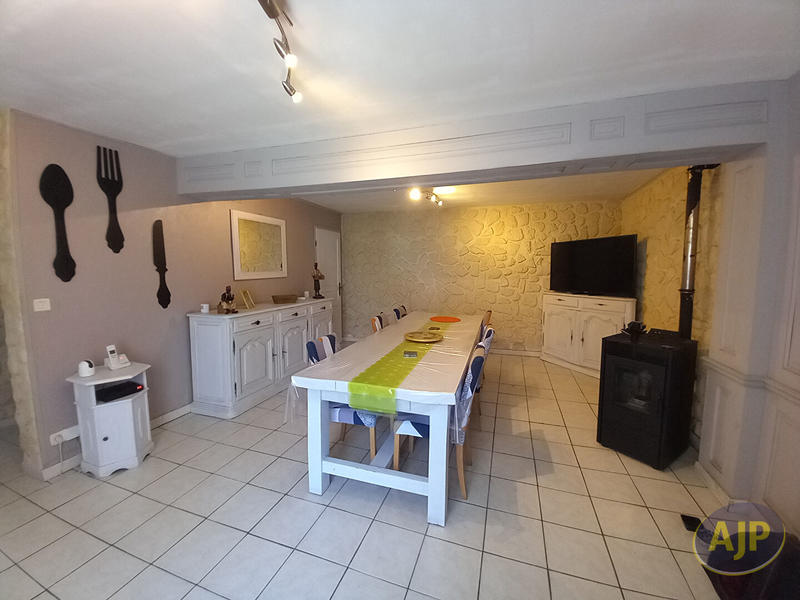 Maison - 140 m² - 6 pièces