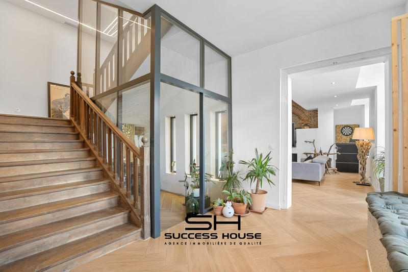 Maison - 293 m² - 7 pièces