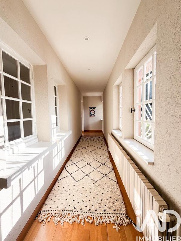 Maison - 321 m² - 10 pièces