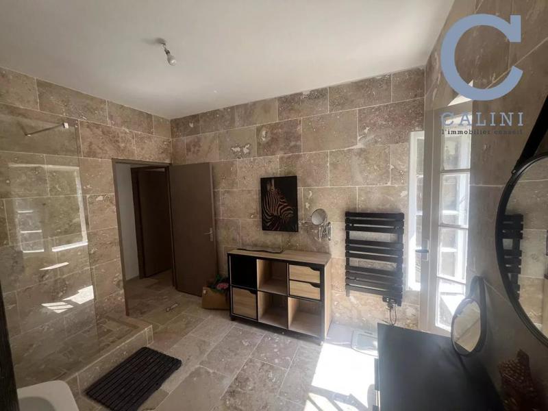 Maison de village - 195 m² - 7 pièces