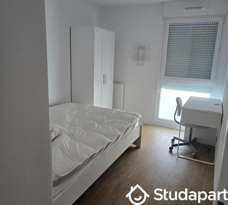 Chambre - 10 m² - 1 pièce