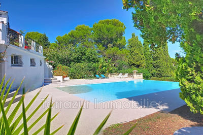 Villa - 165 m² - 6 pièces