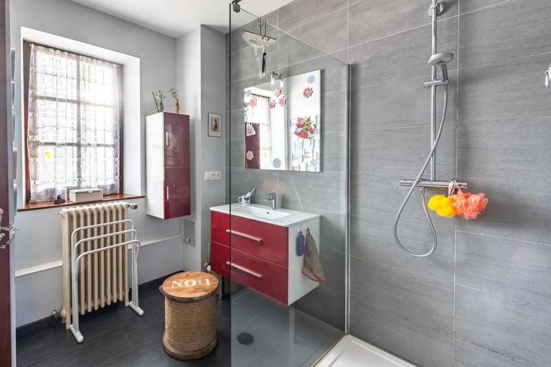 Corps de ferme - 270 m² - 9 pièces