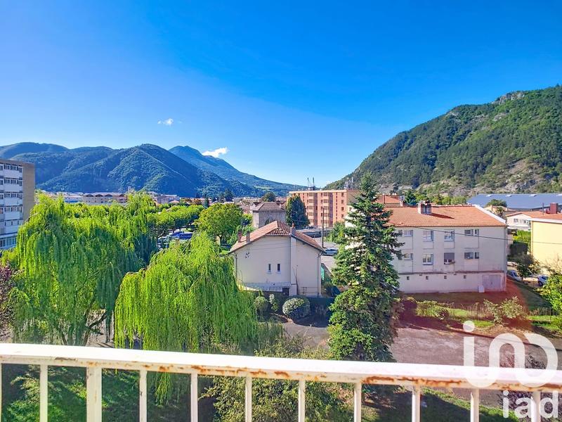 Appartement - 60 m² - 3 pièces