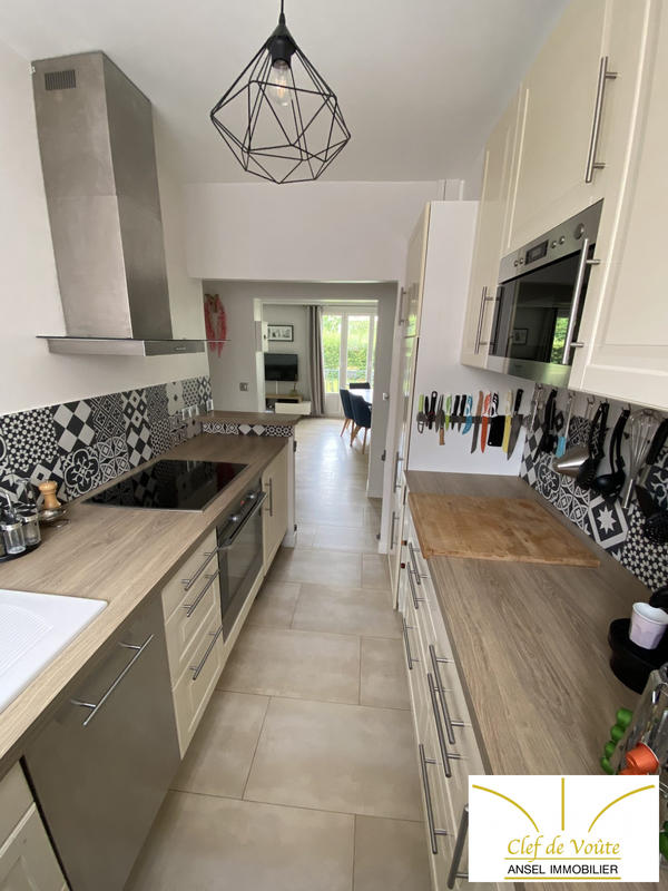 Appartement - 64 m² - 4 pièces