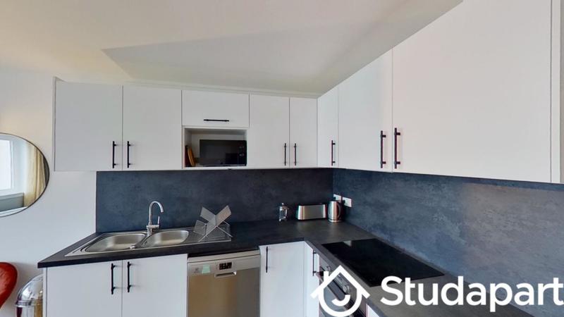 Chambre - 14 m² - 1 pièce