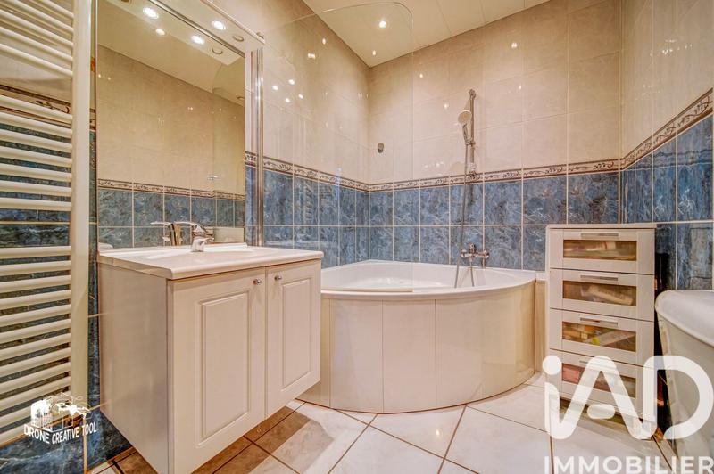 Maison - 84 m² - 4 pièces