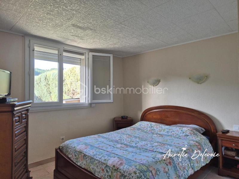 Maison - 211 m² - 9 pièces