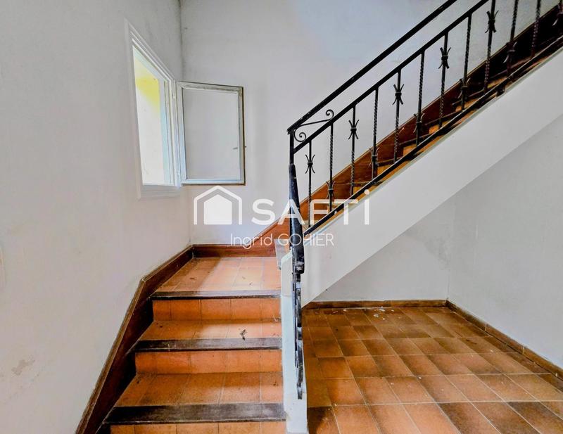 Maison - 180 m² - 7 pièces