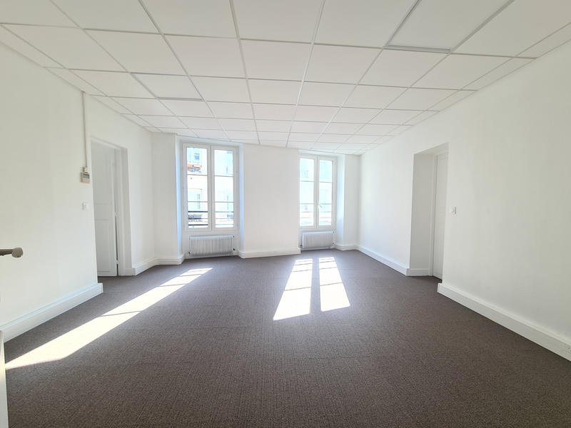 Bureau - 137 m²