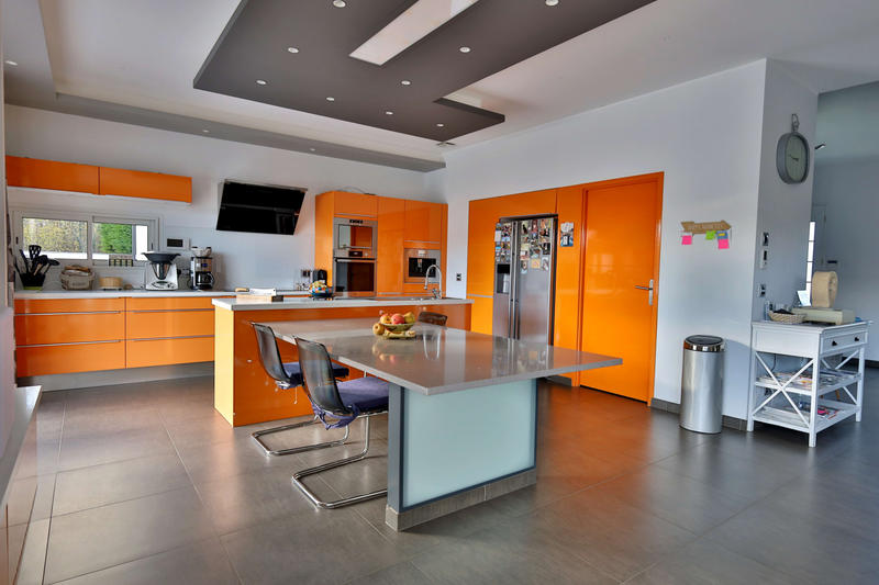 Maison - 283 m² - 6 pièces