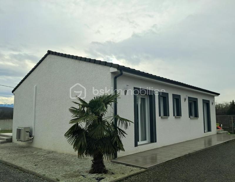 Maison - 95 m² - 4 pièces