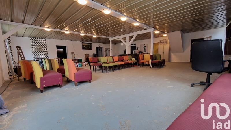 Maison - 280 m² - 9 pièces