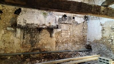 Maison ancienne - 1 m² - 1 pièce