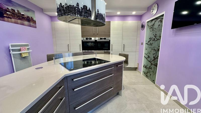 Maison - 142 m² - 7 pièces