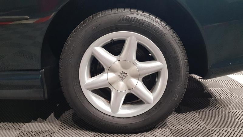 Peugeot 406 Coupe 2.0i pack