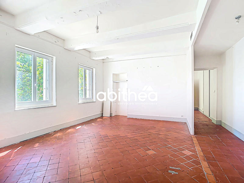 Appartement - 192 m² - 5 pièces