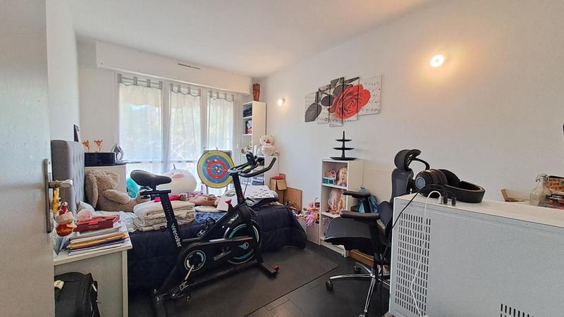 Appartement - 79 m² - 4 pièces